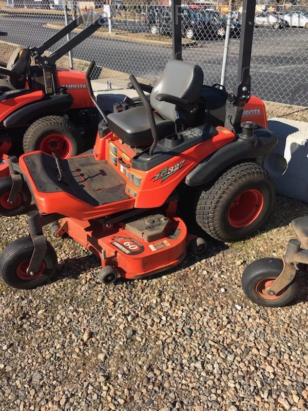 2016 Kubota ZG327 Image 3