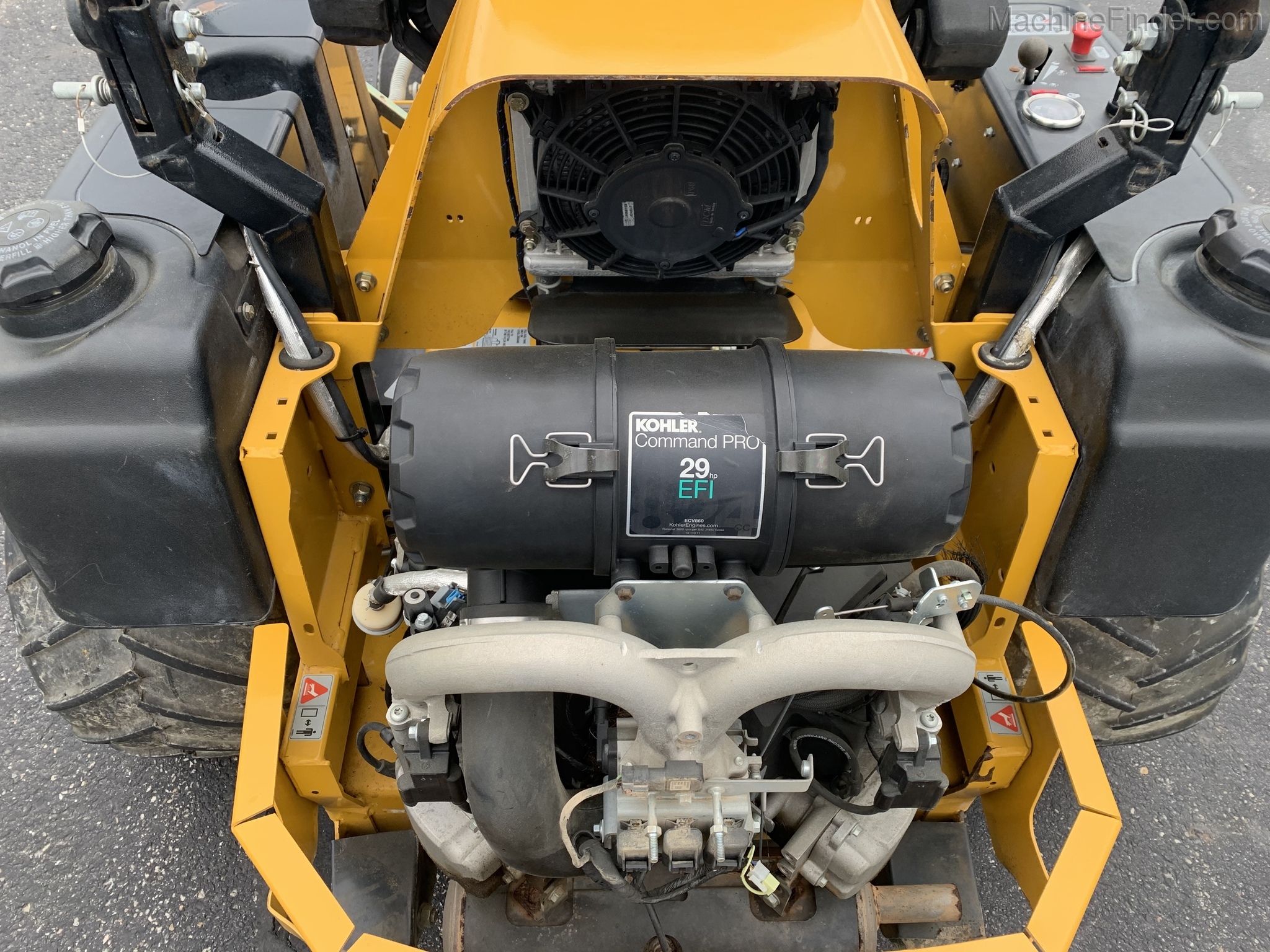 2017 Hustler SUPER Z Image 6