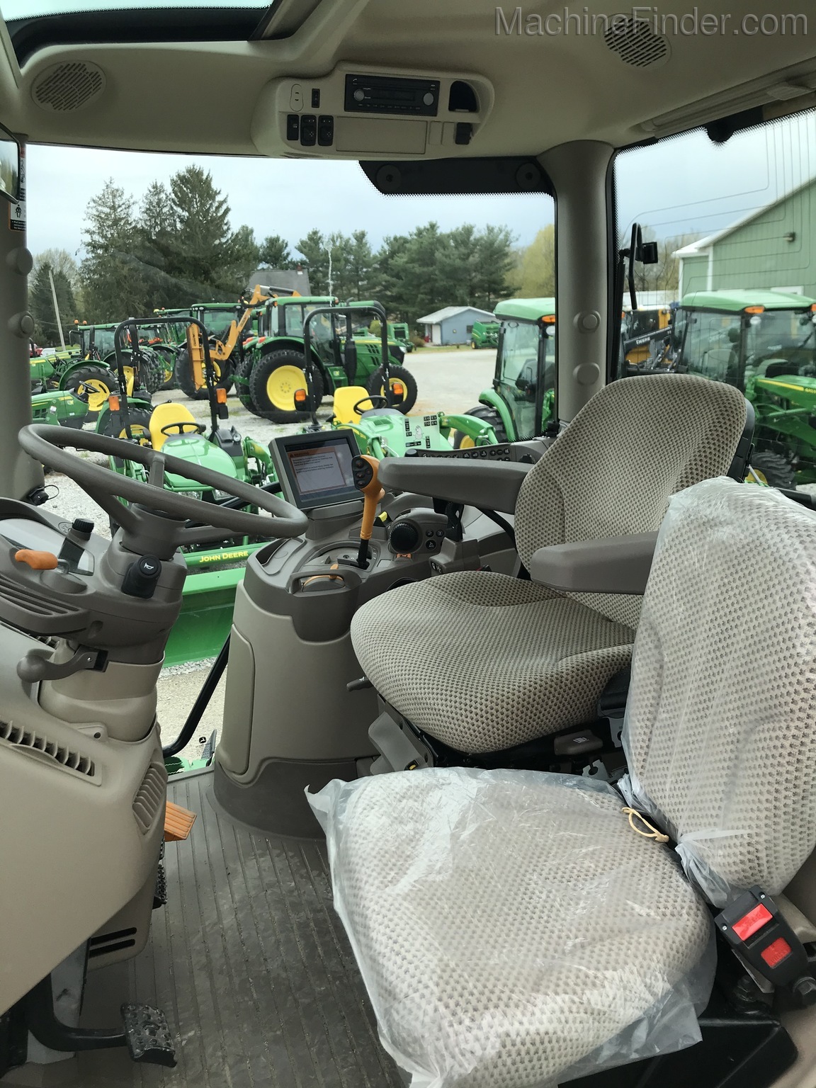 2019 John Deere 6130R Image 11