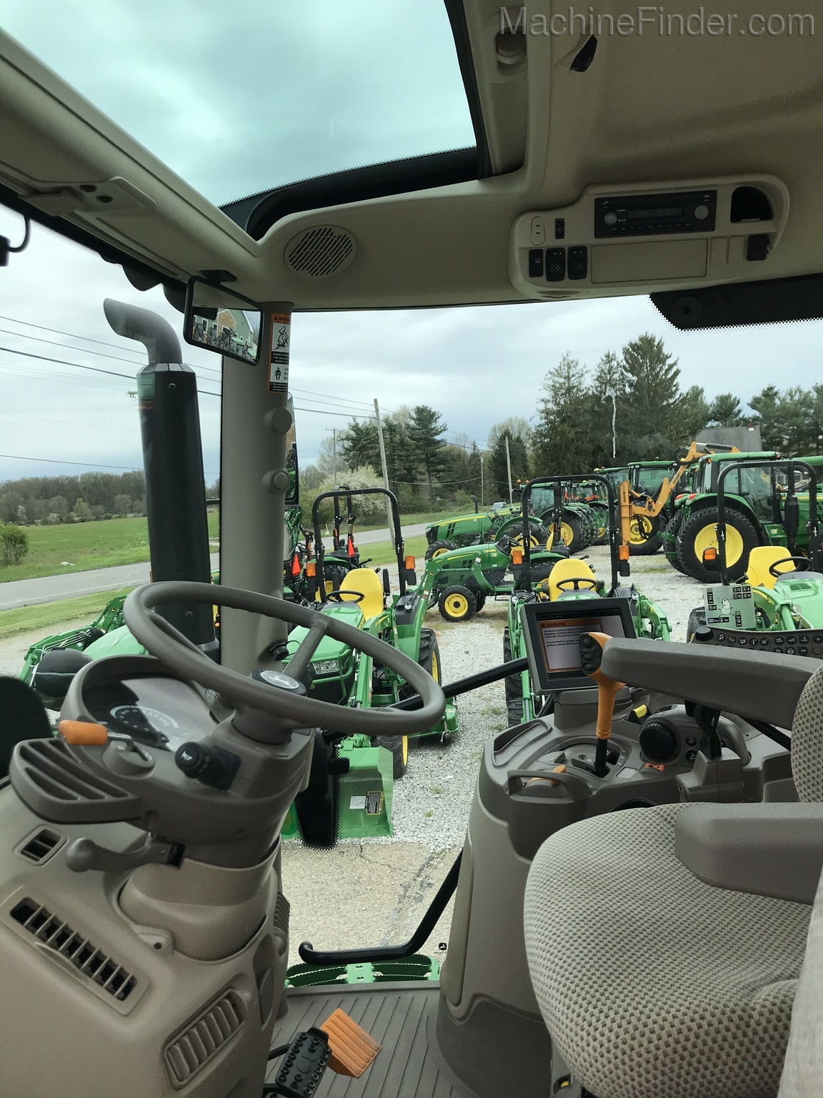 2019 John Deere 6130R Image 12