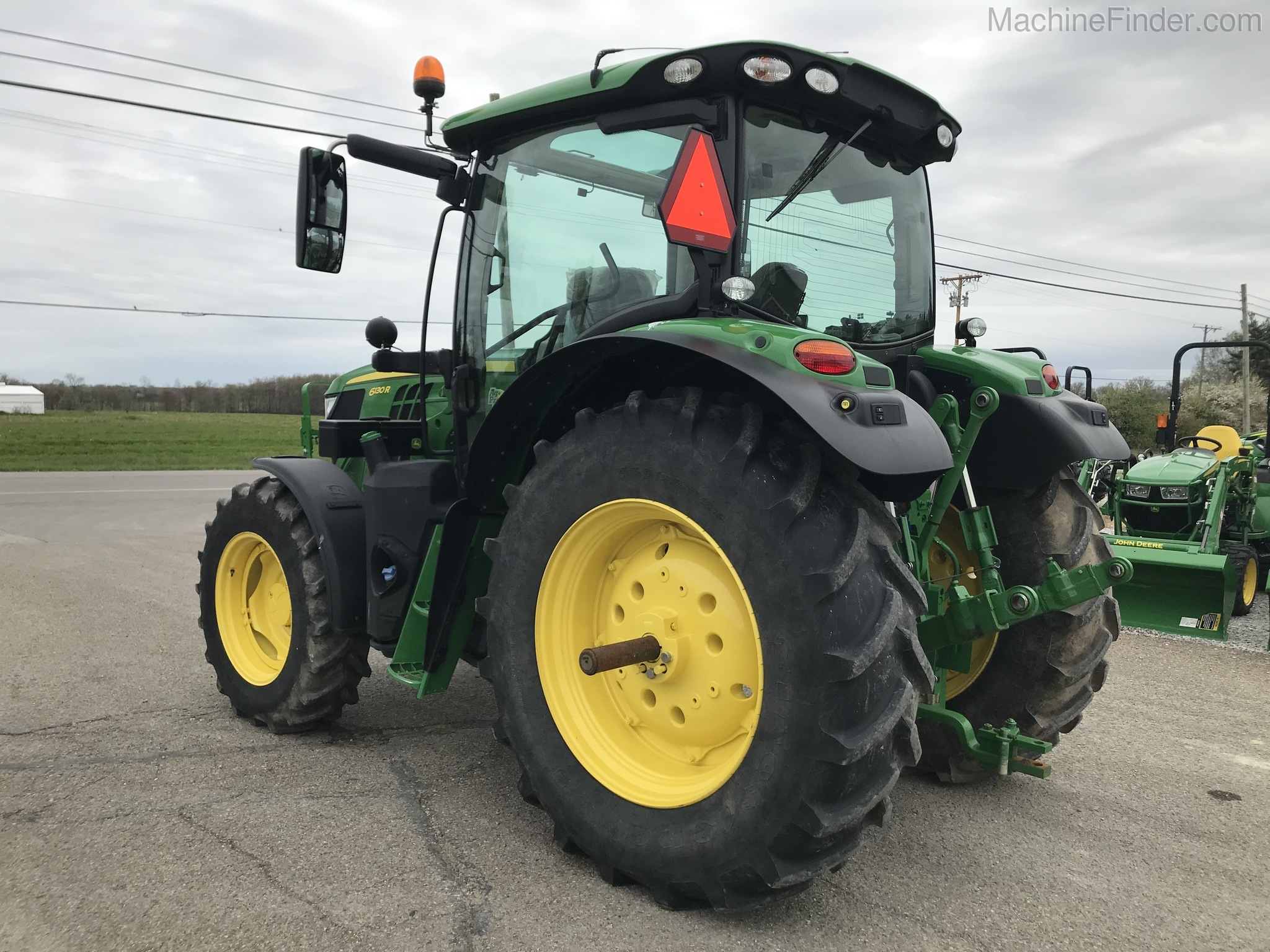 2019 John Deere 6130R Image 3