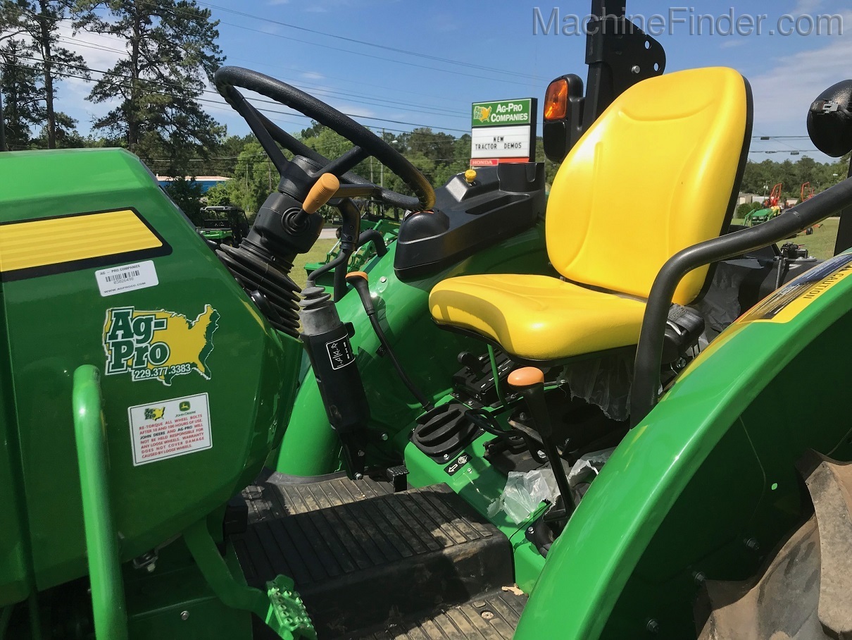 2021 John Deere 5075E Image 5