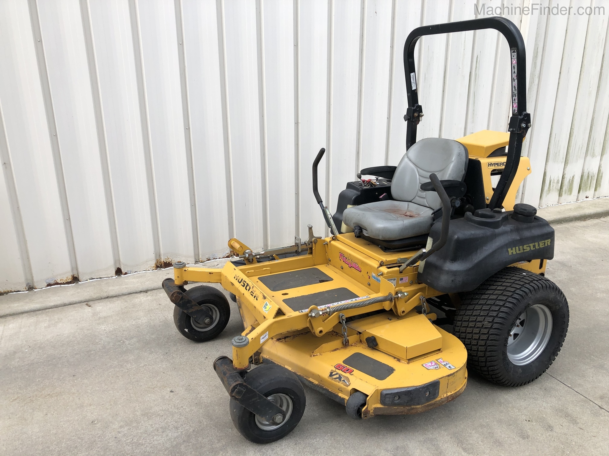 2012 Hustler SUPER Z HYPER DRIVE Image 3