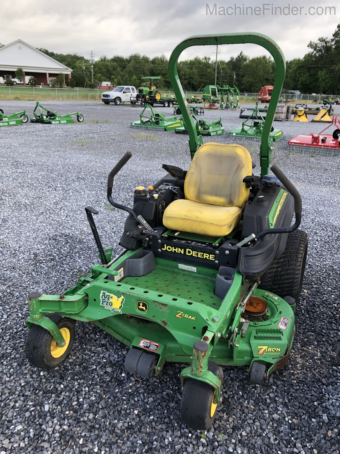 2013 John Deere Z925M Image 2