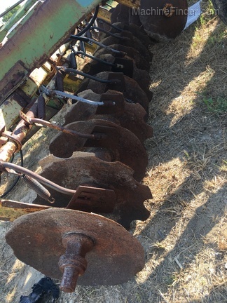 John Deere 230 Image 3