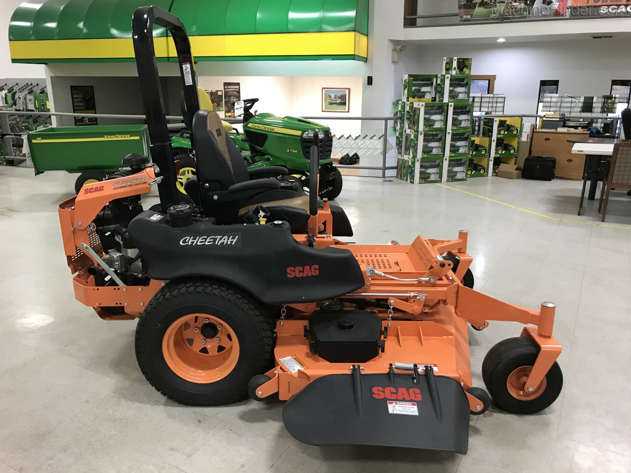 2019 Scag SCZ72V-37BV Image 3