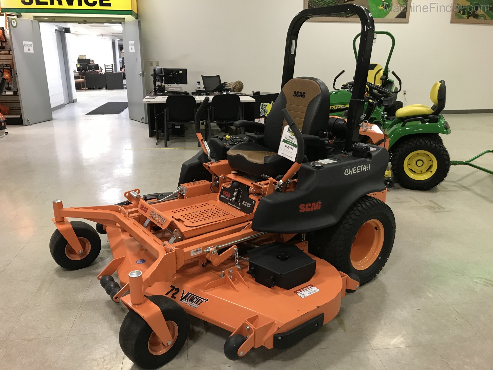 2019 Scag SCZ72V-37BV Image 6