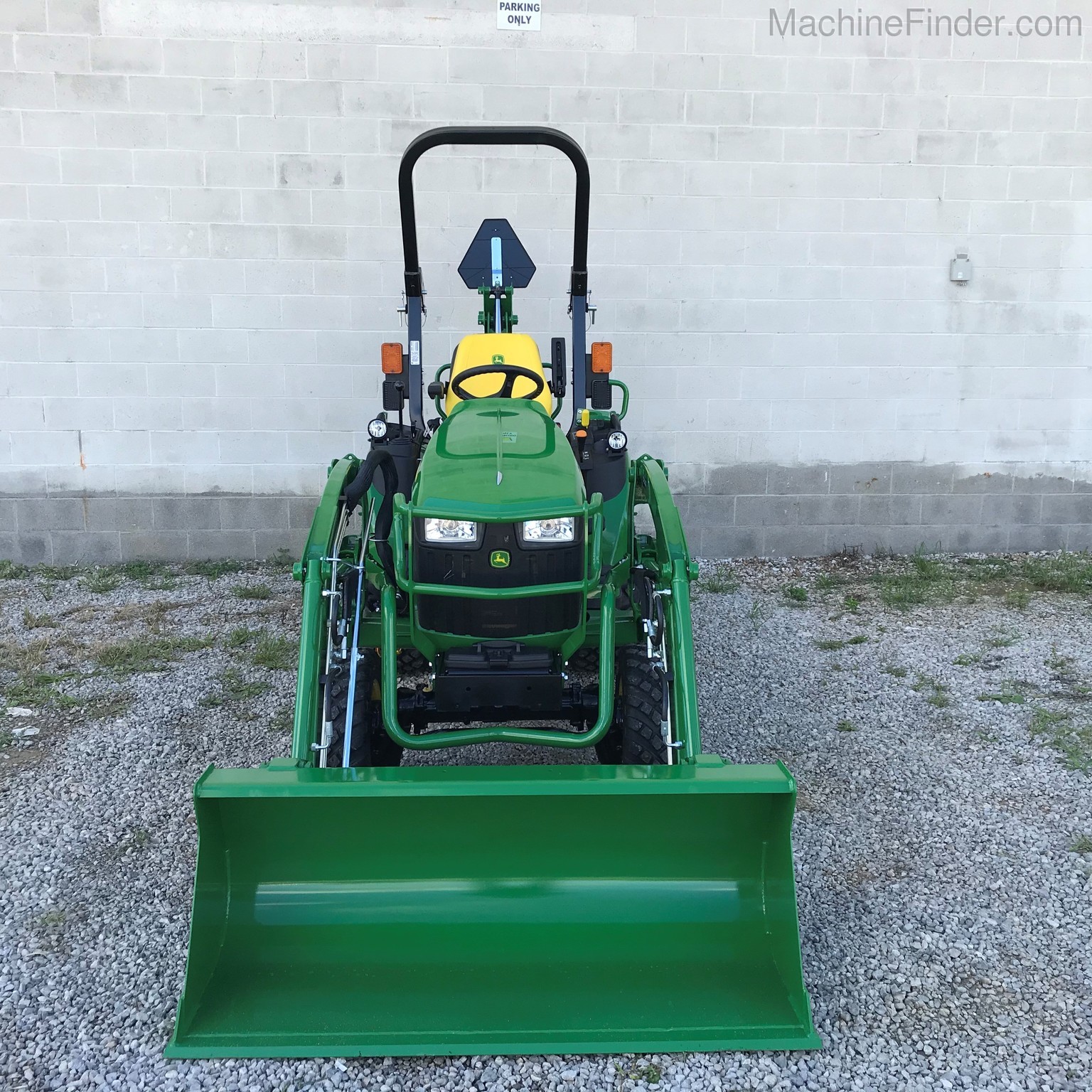 2020 John Deere 2025R Image 3