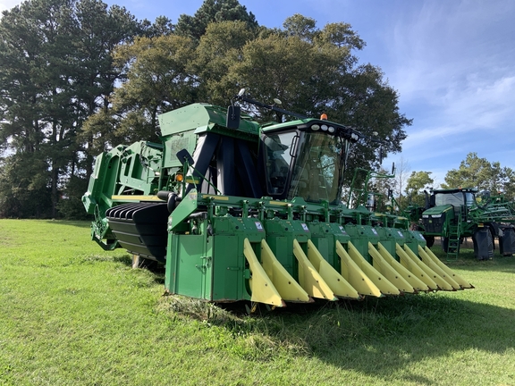 2017 John Deere CP690 Photo 5