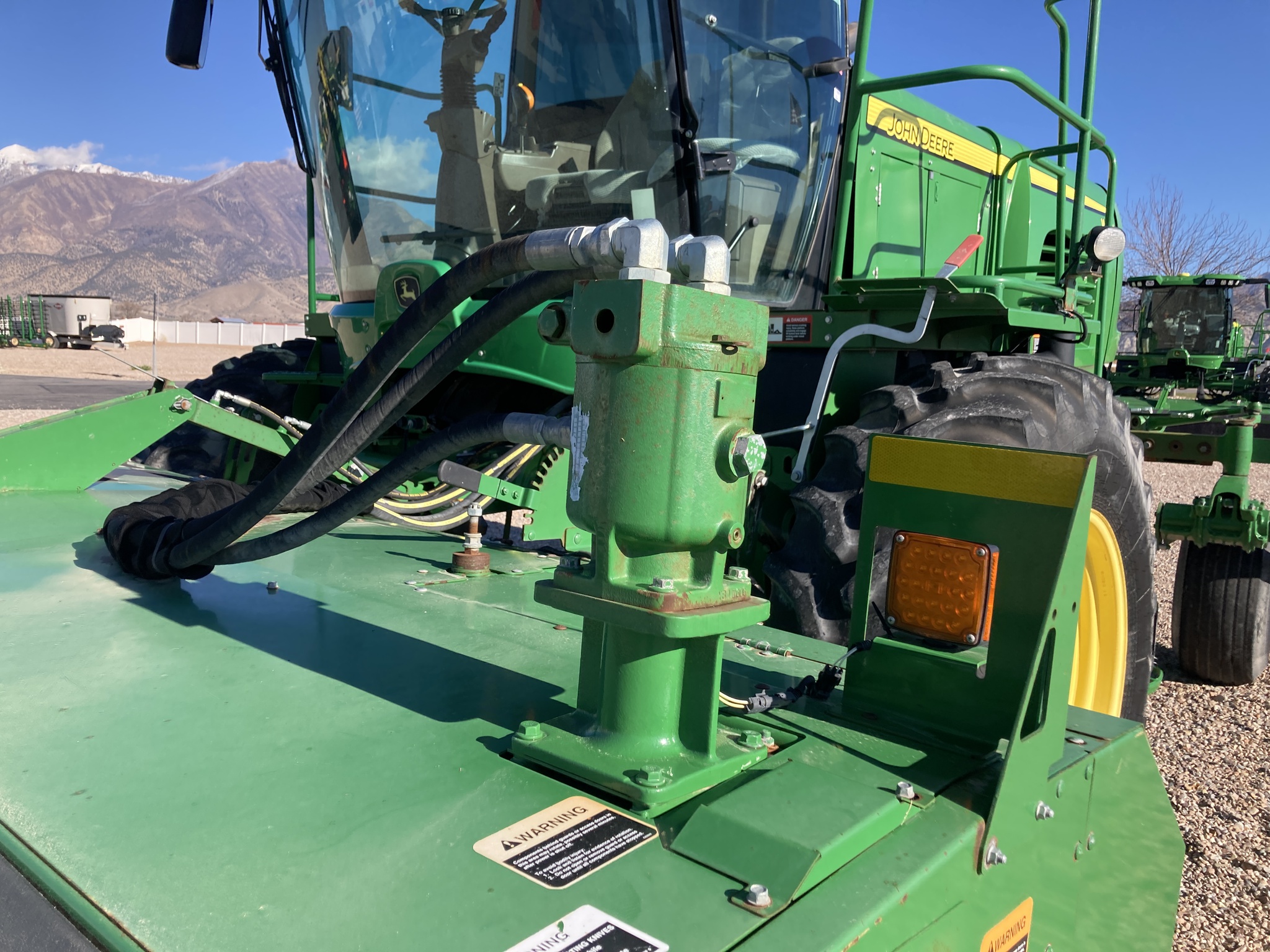 2018 John Deere W260 Image 17