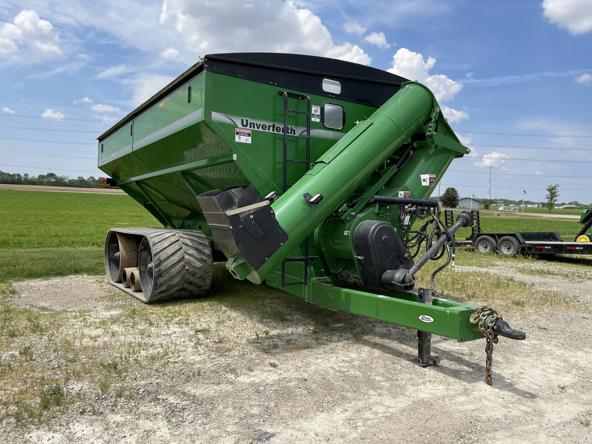 2014 Unverferth 1110 Image 1
