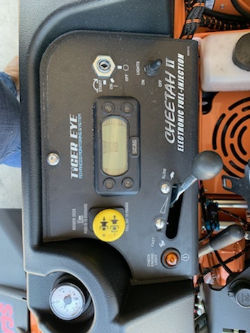 2023 Scag SCZII72V-38F Image 3