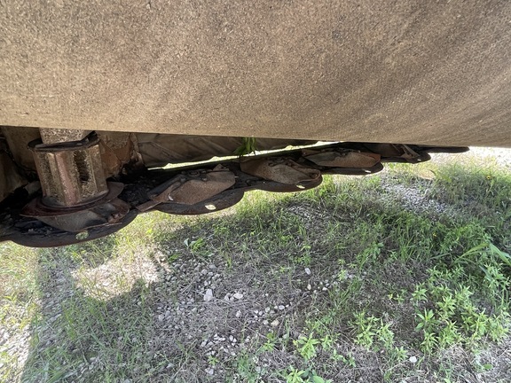 2010 John Deere 635 Image 3