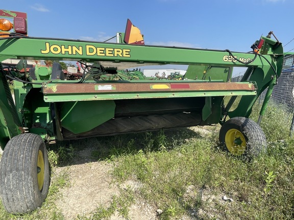 2010 John Deere 635 Image 2