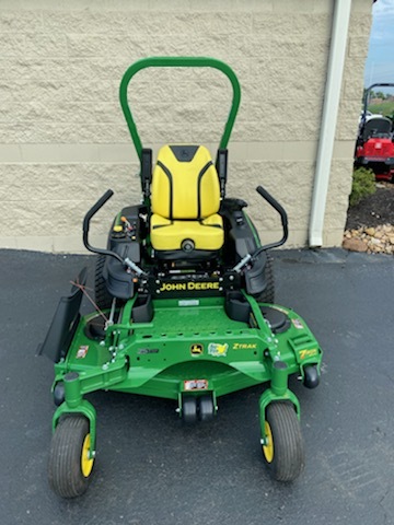 2025 John Deere Z930M Image 1