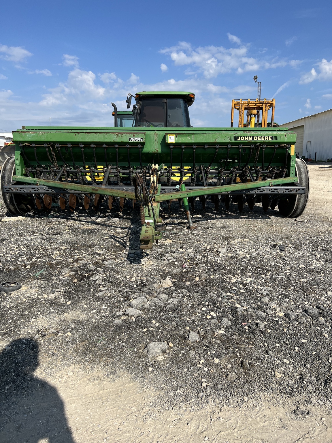 John Deere 450 Image 1