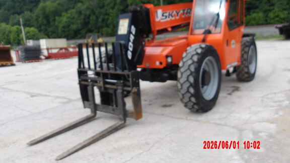 Photo of a 2022 Skytrak 8042