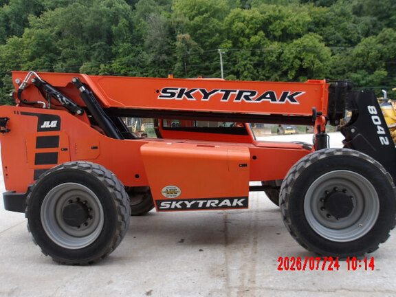 2022 Skytrak 8042