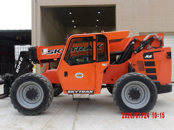 2022 Skytrak 8042