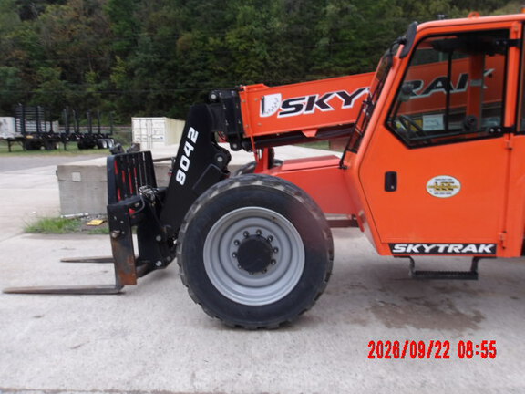 2022 Skytrak 8042