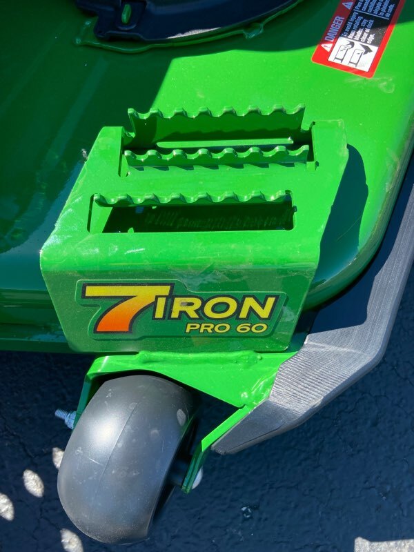 2025 John Deere Z960M Image 6