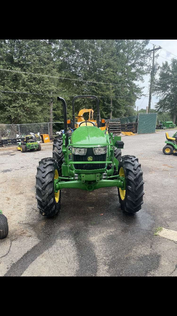 2023 John Deere 5067E Image 5
