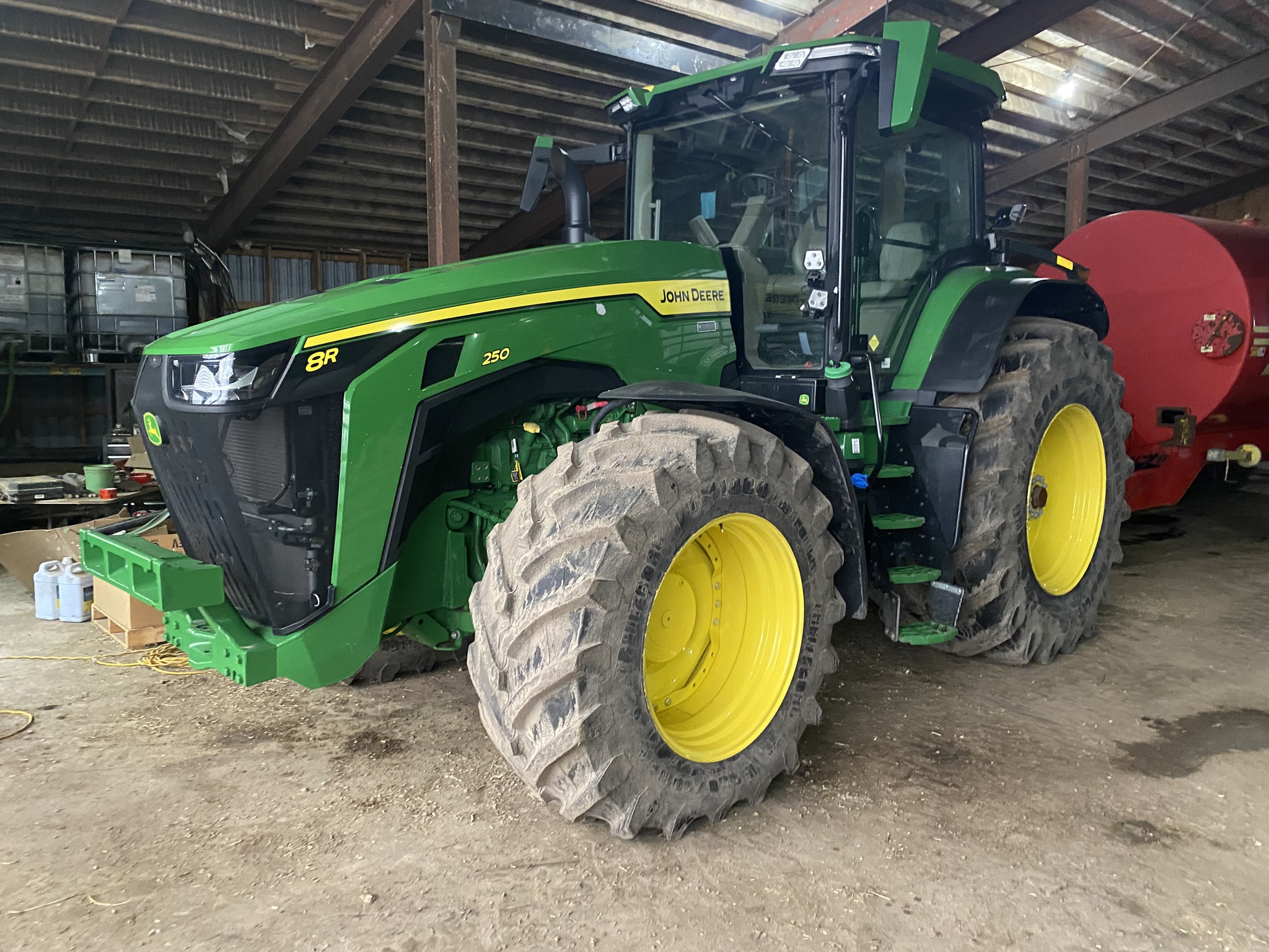 2021 John Deere 8R 250 Image 1