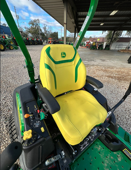 2025 John Deere Z920M Image 4
