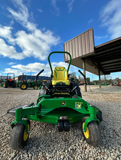 2025 John Deere Z920M Image 5