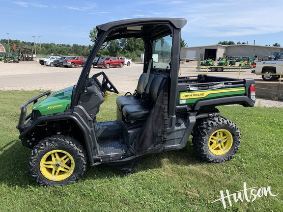 Photo of 2023 John Deere XUV 835M