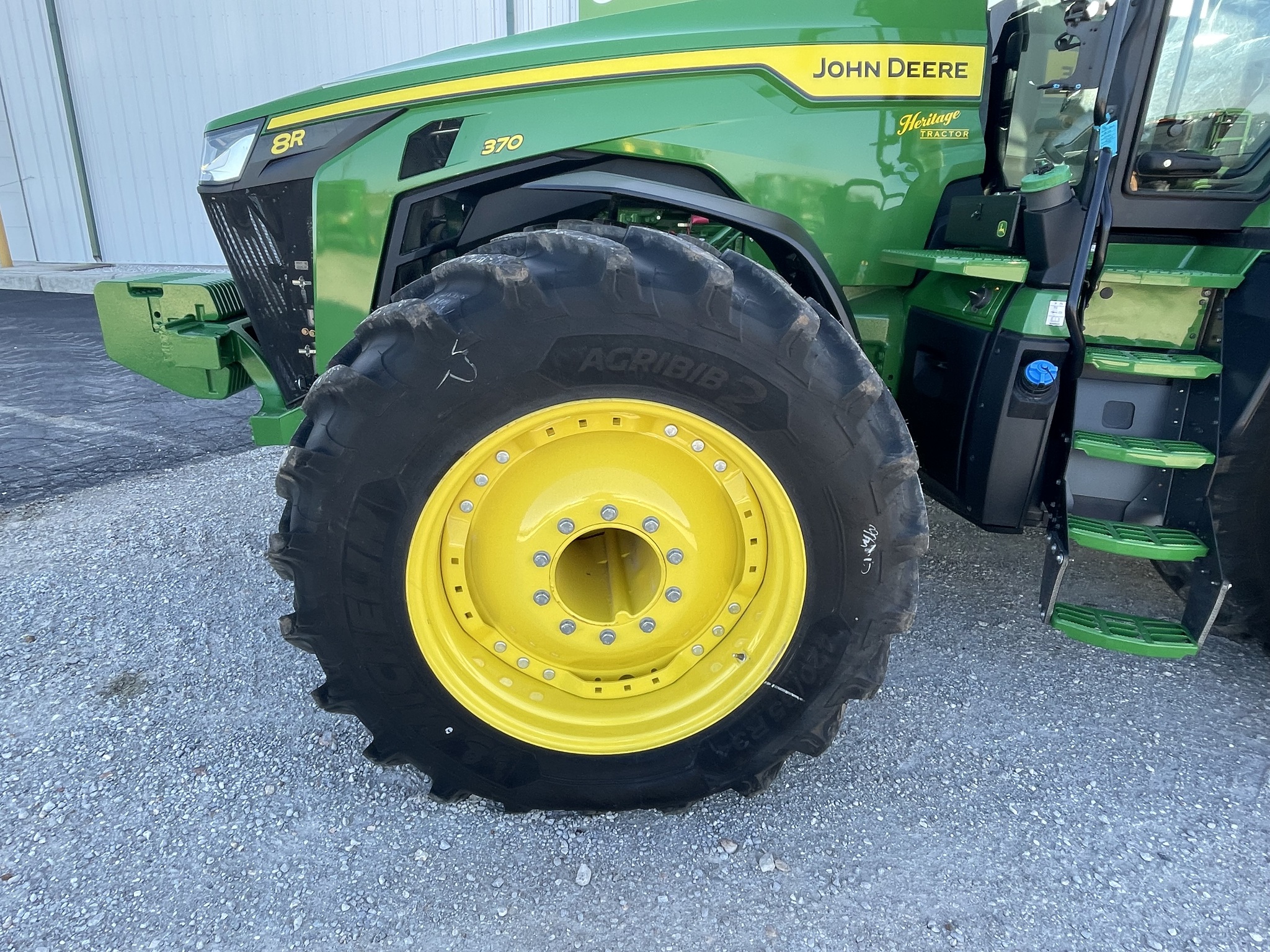  2023 John Deere 8R 370 at Heritage Tractor in Joplin, MO
