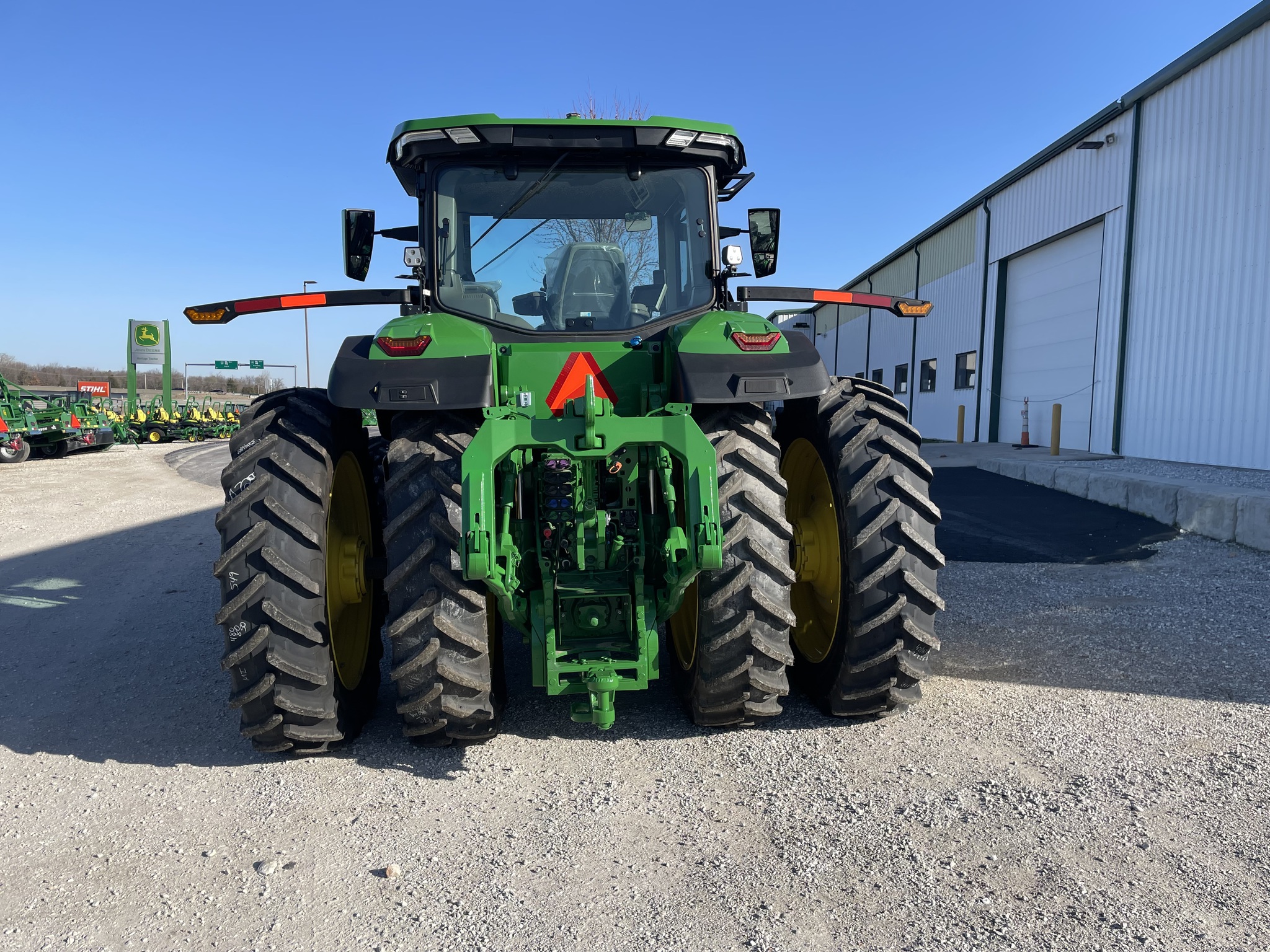  2023 John Deere 8R 370 at Heritage Tractor in Joplin, MO