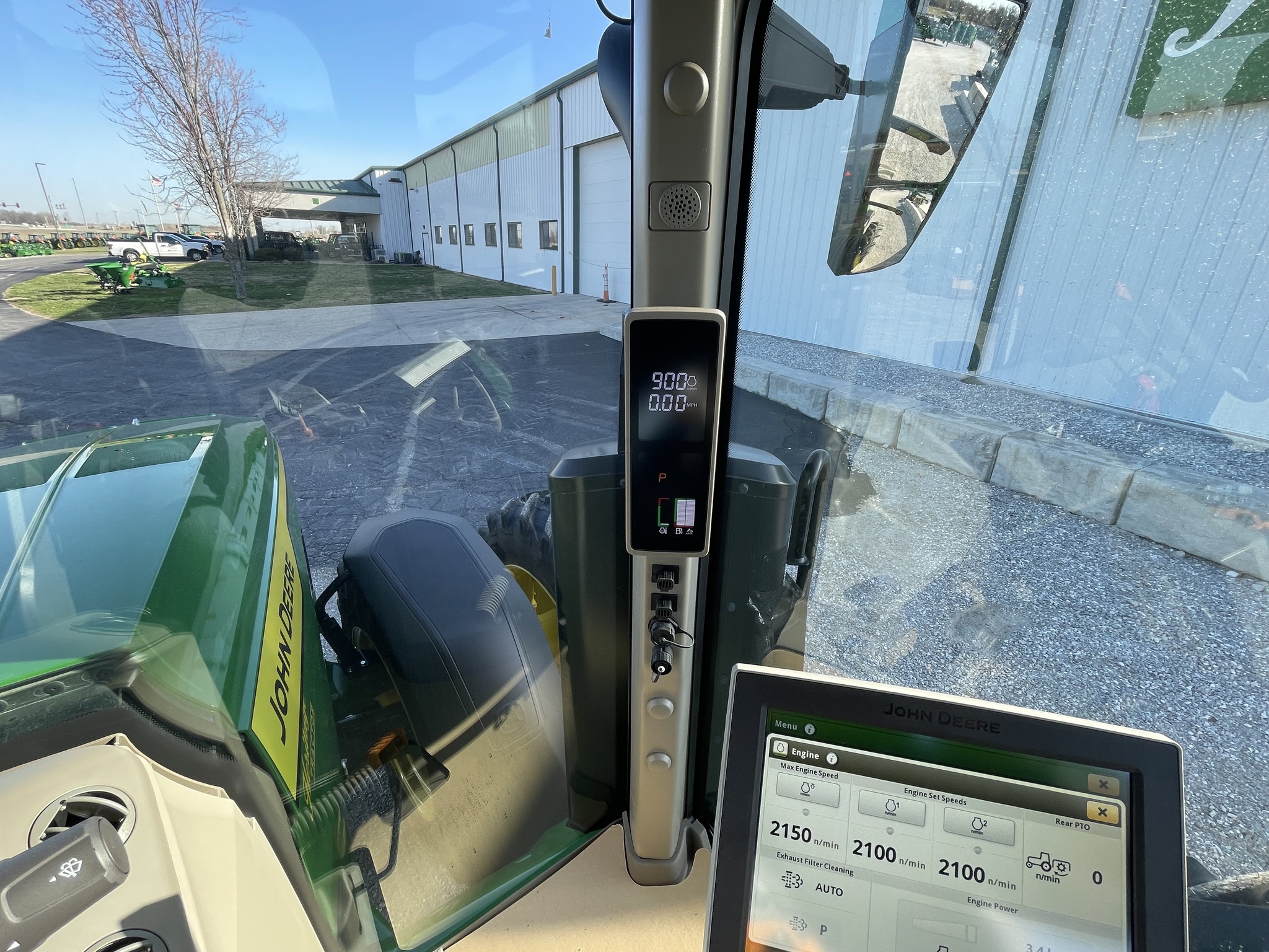  2023 John Deere 8R 370 at Heritage Tractor in Joplin, MO