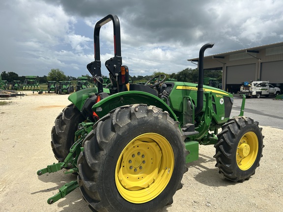 2023 John Deere 5075E Photo 3