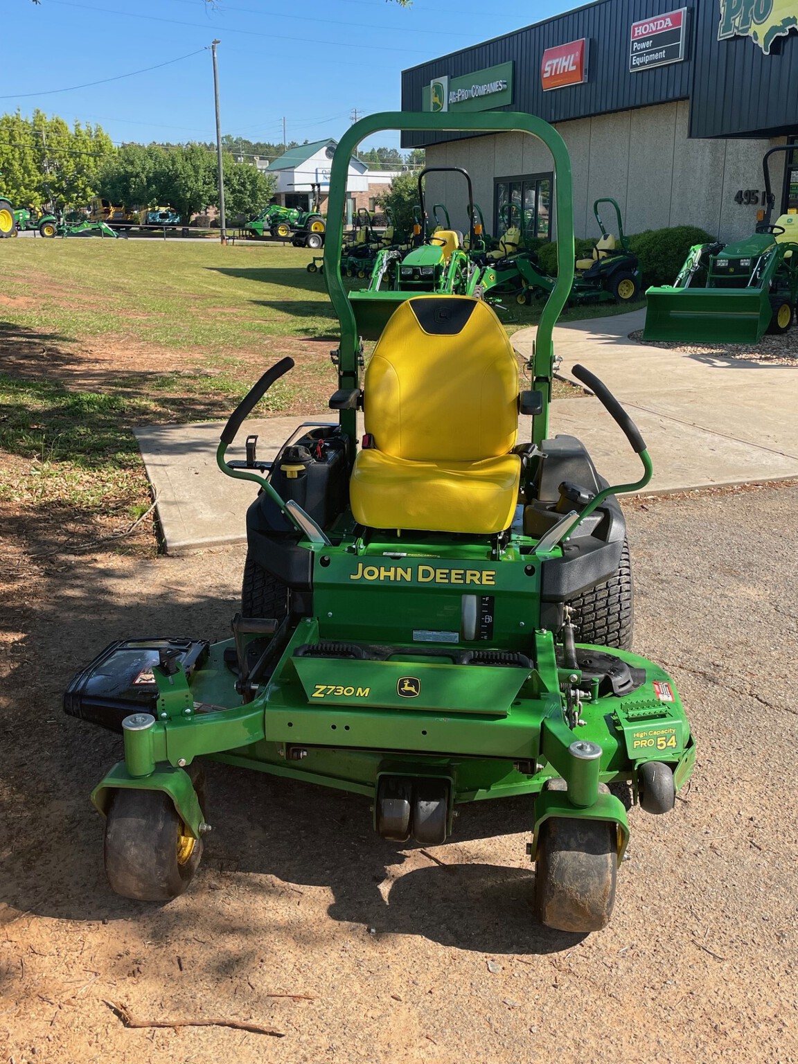 2022 John Deere Z730M Image 1