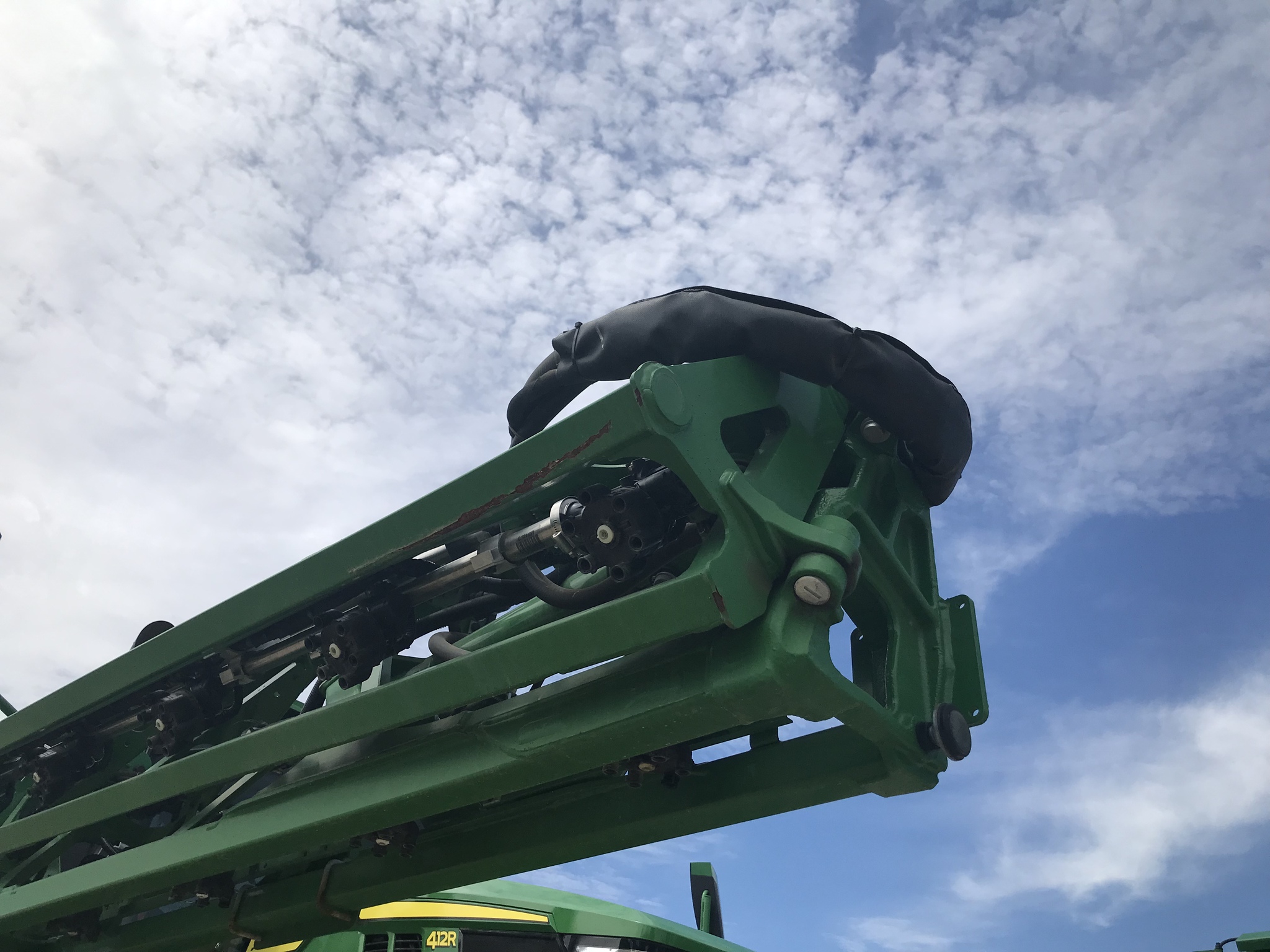 2022 John Deere 412R Image 11