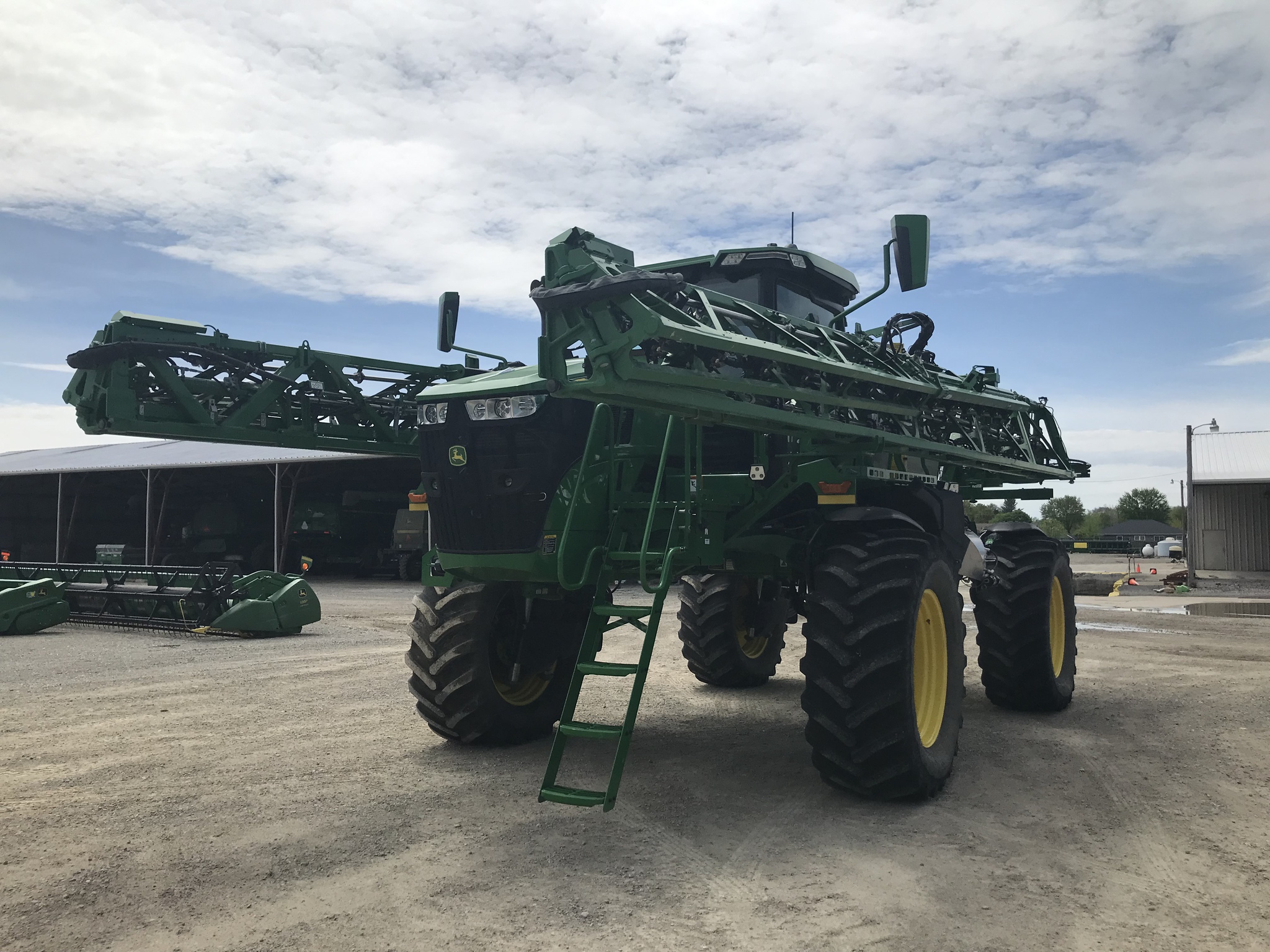 2022 John Deere 412R Image 3
