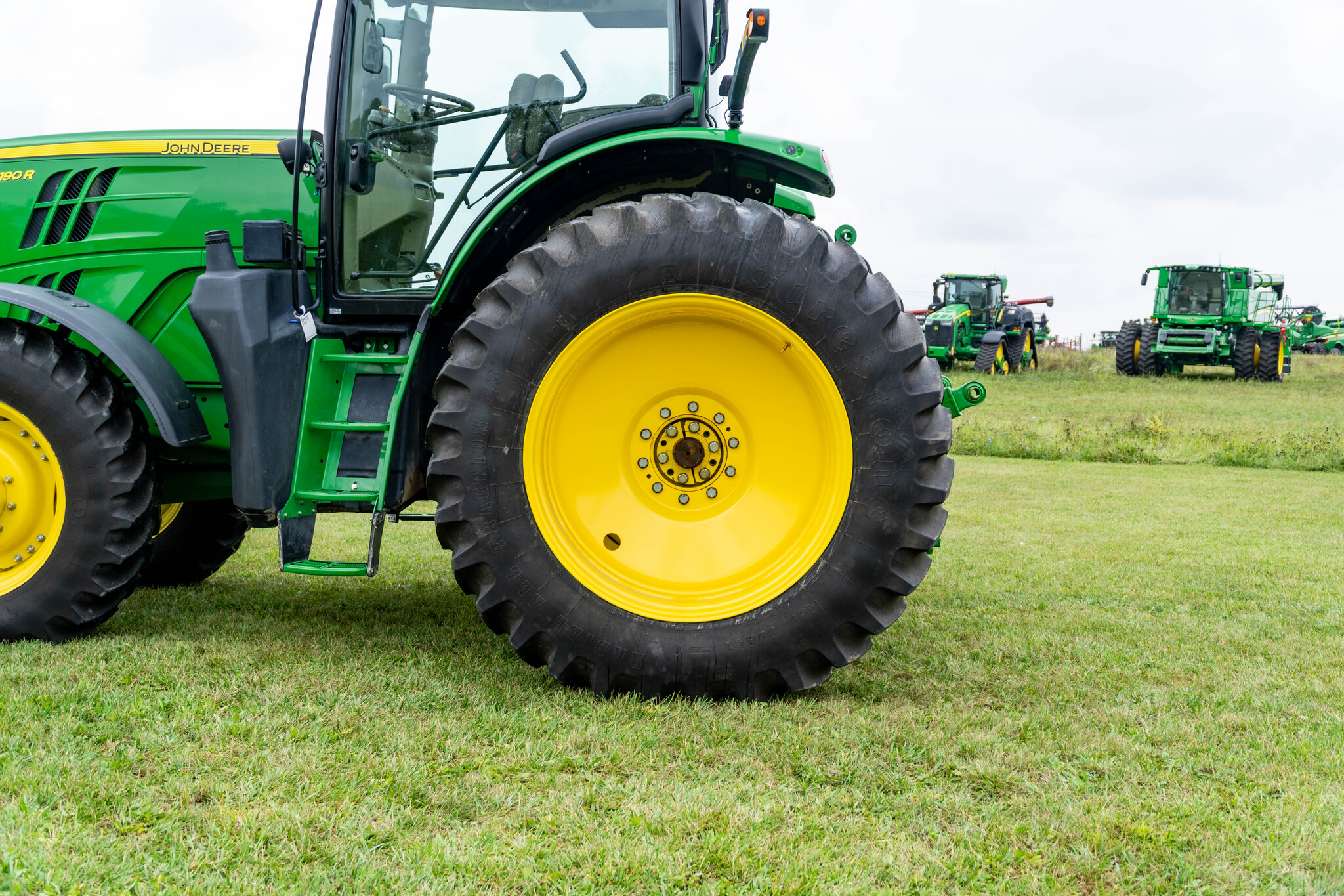 Used 2012 John Deere 6190R Row Crop Tractors at Koenig Equipment in Rushville, IN - PhotoXL11