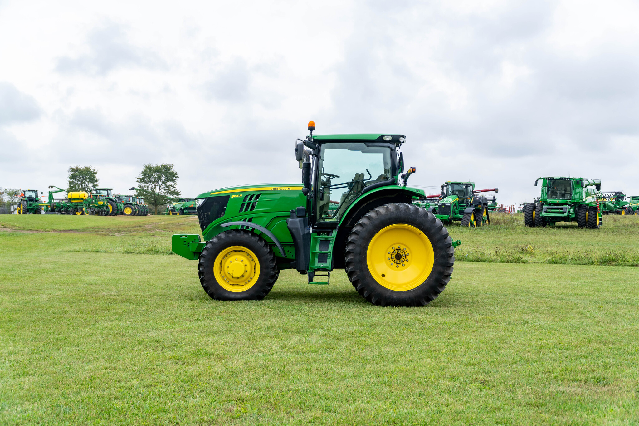 Used 2012 John Deere 6190R Row Crop Tractors at Koenig Equipment in Rushville, IN - PhotoXL1