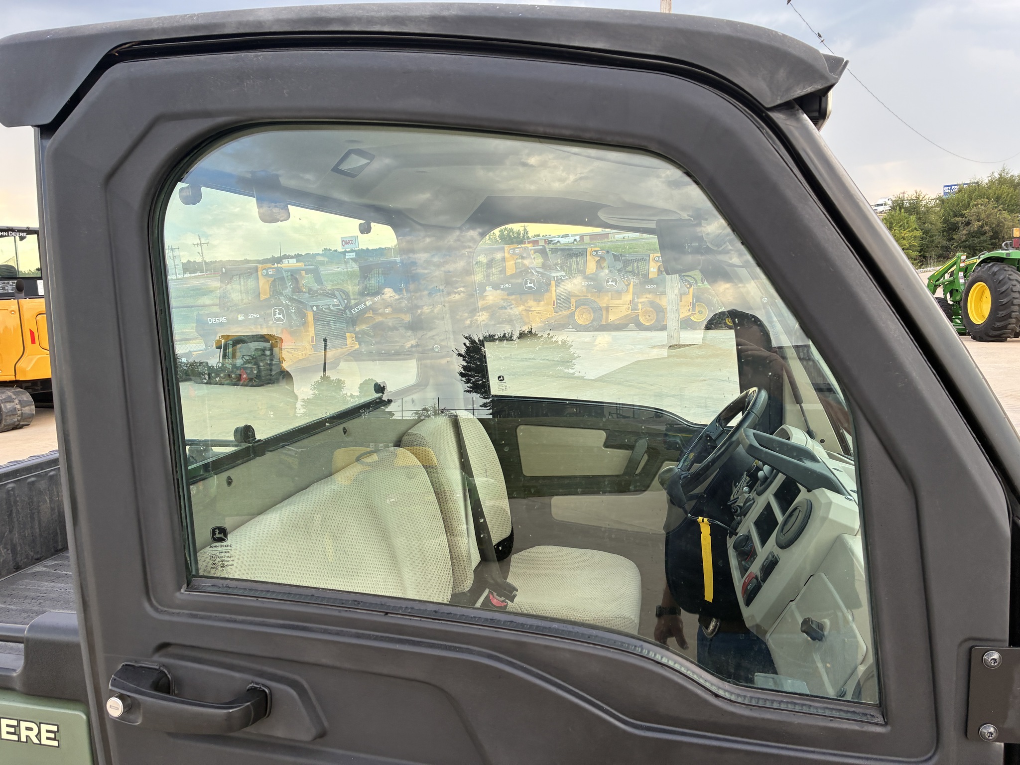 2019 John Deere XUV 865R Image 13