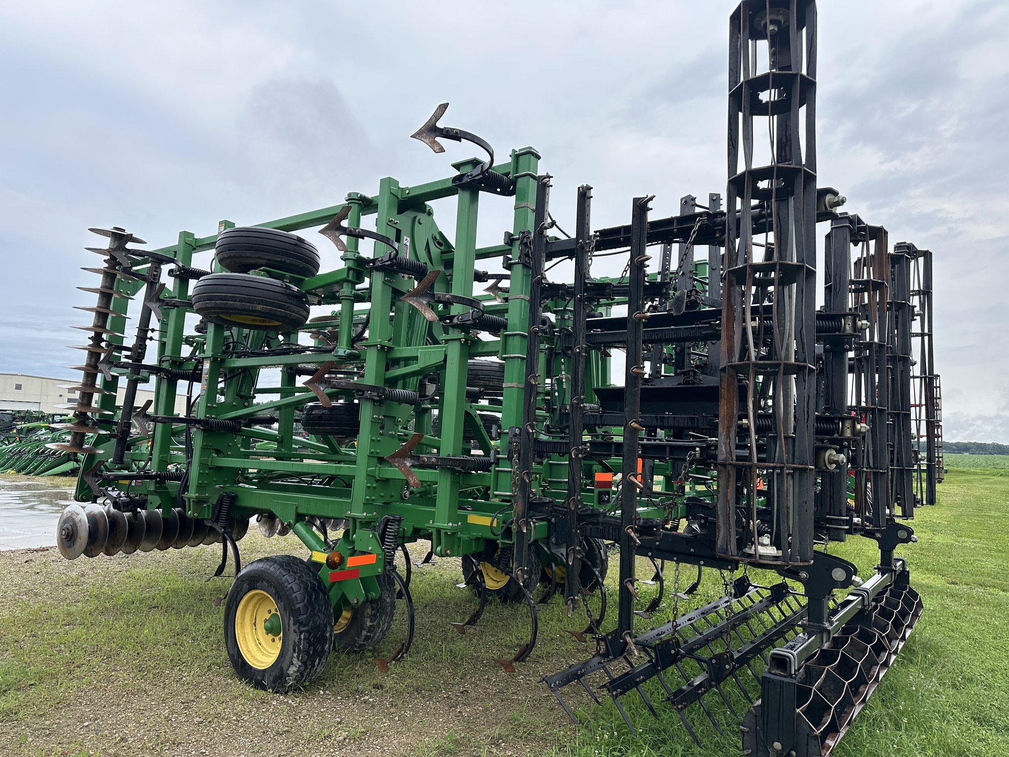 2009 John Deere 2310 Image 6