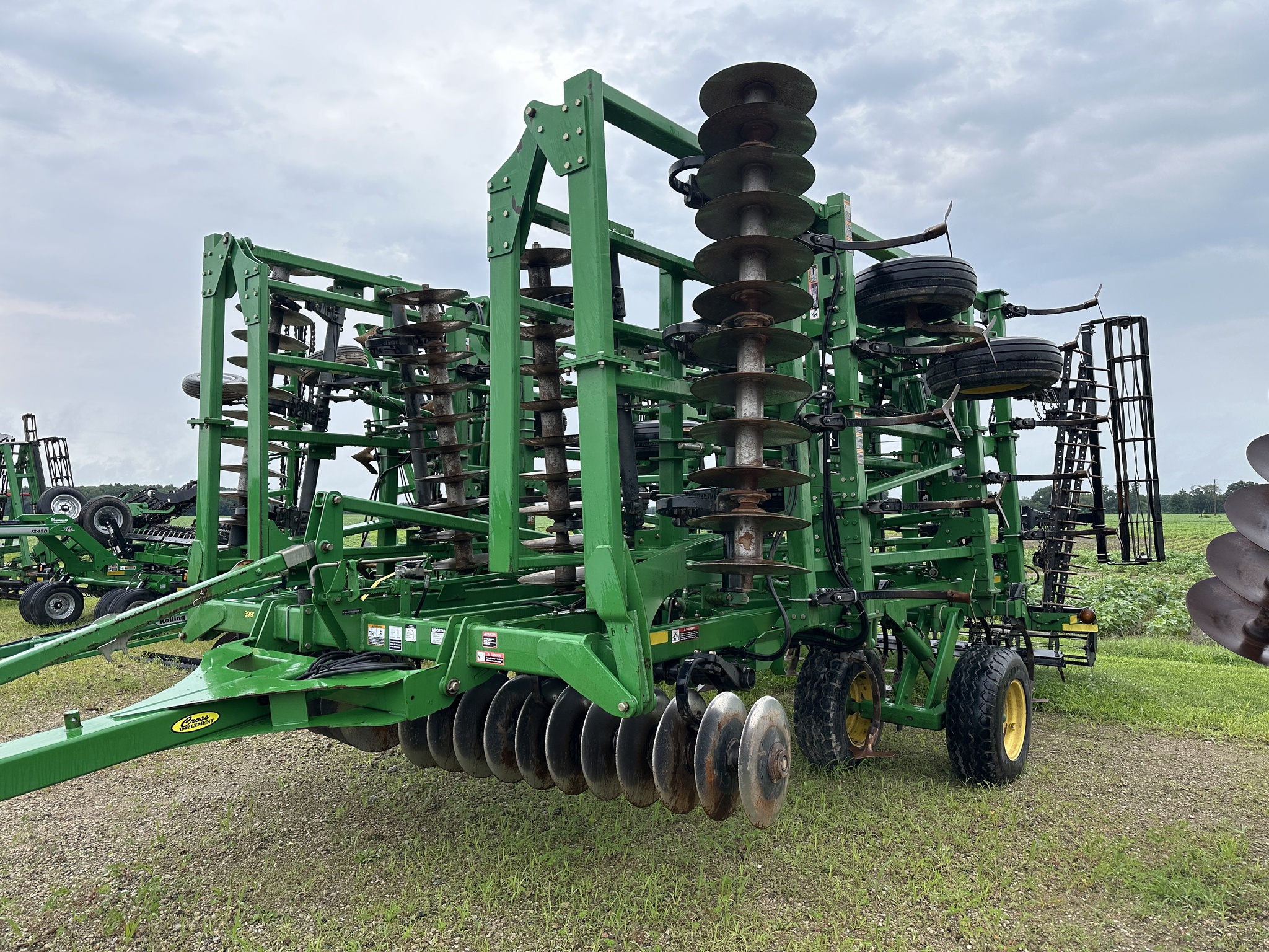 2009 John Deere 2310 Image 8