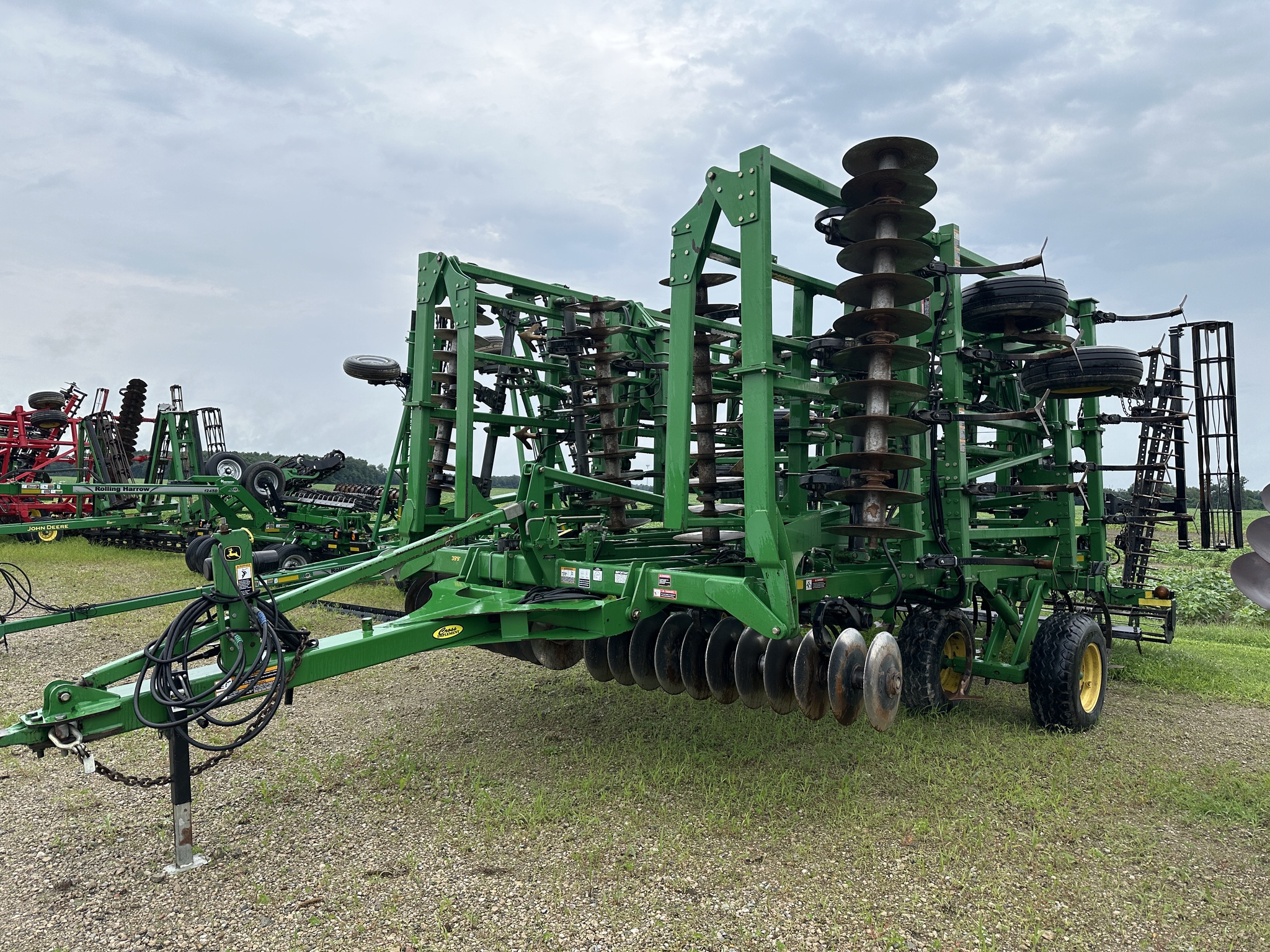 2009 John Deere 2310 Image 9