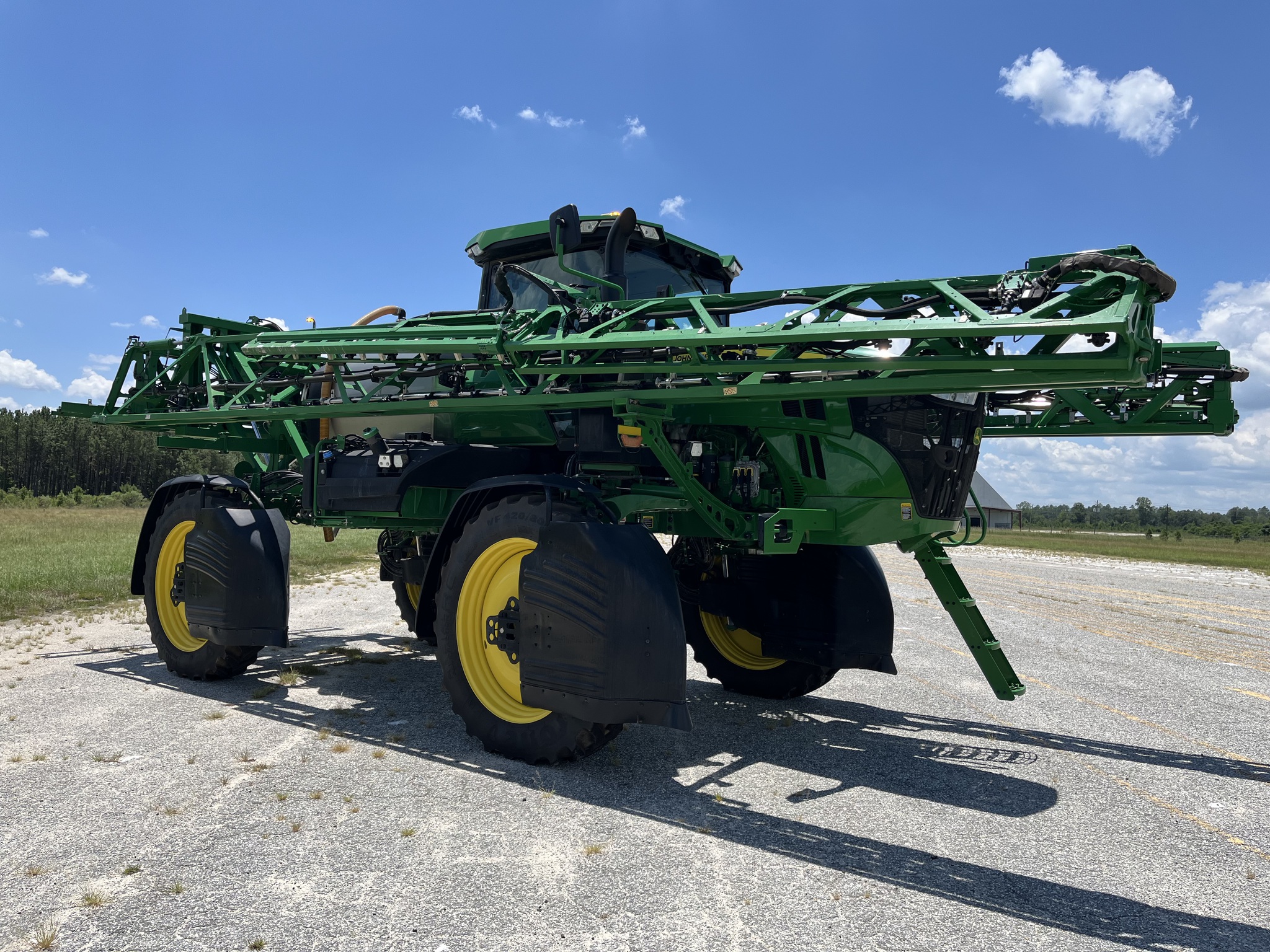 2024 John Deere 410R Image 3