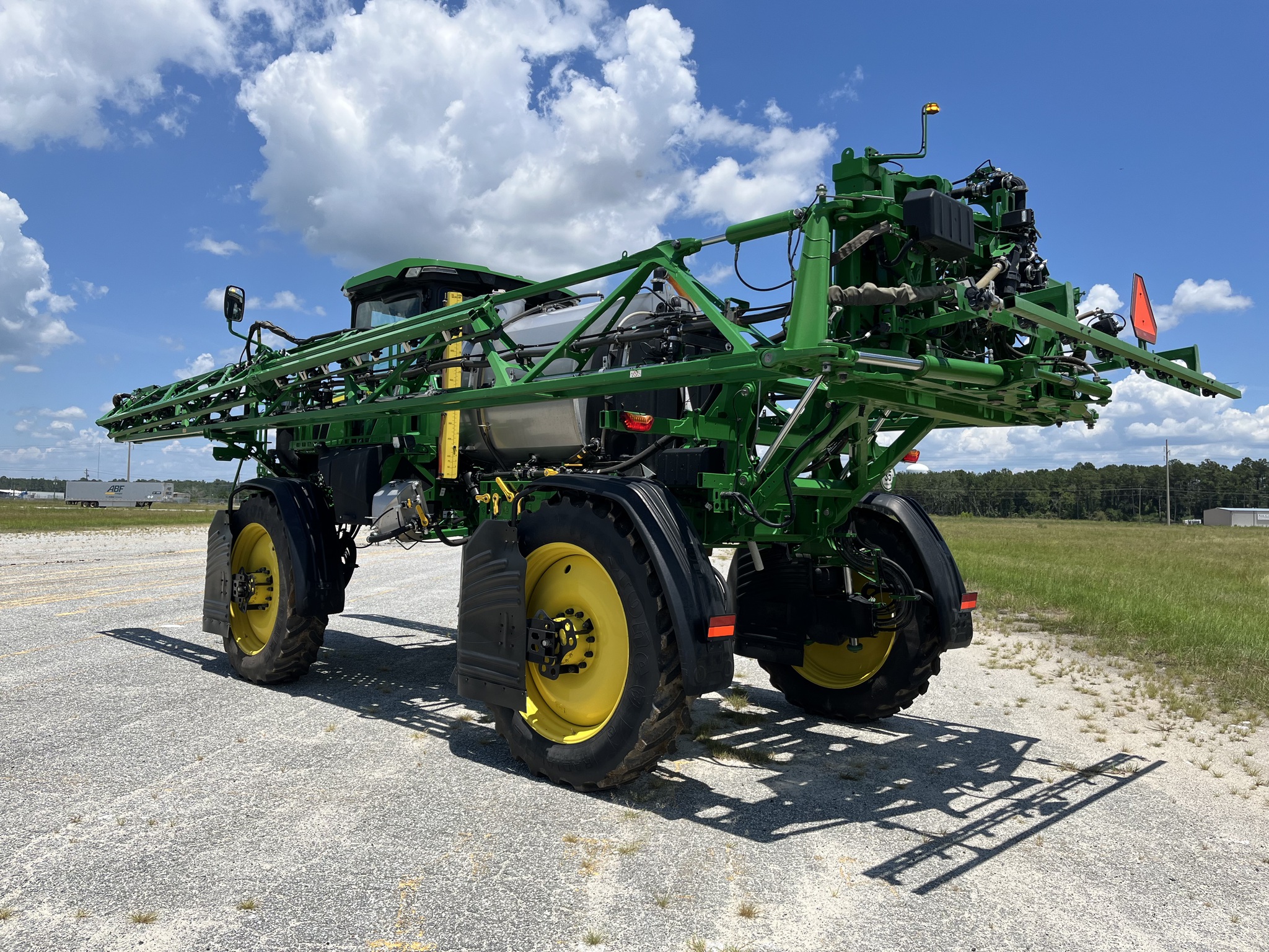 2024 John Deere 410R Image 5