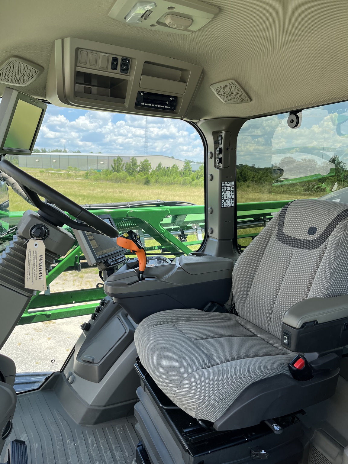 2024 John Deere 410R Image 7