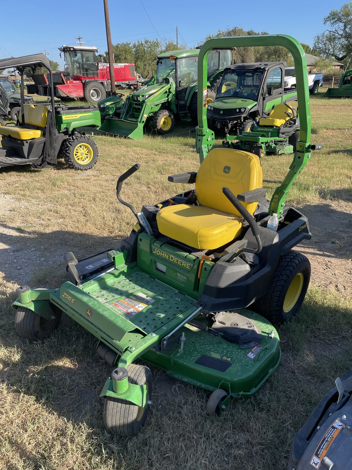 2024 John Deere Z515E Image 4