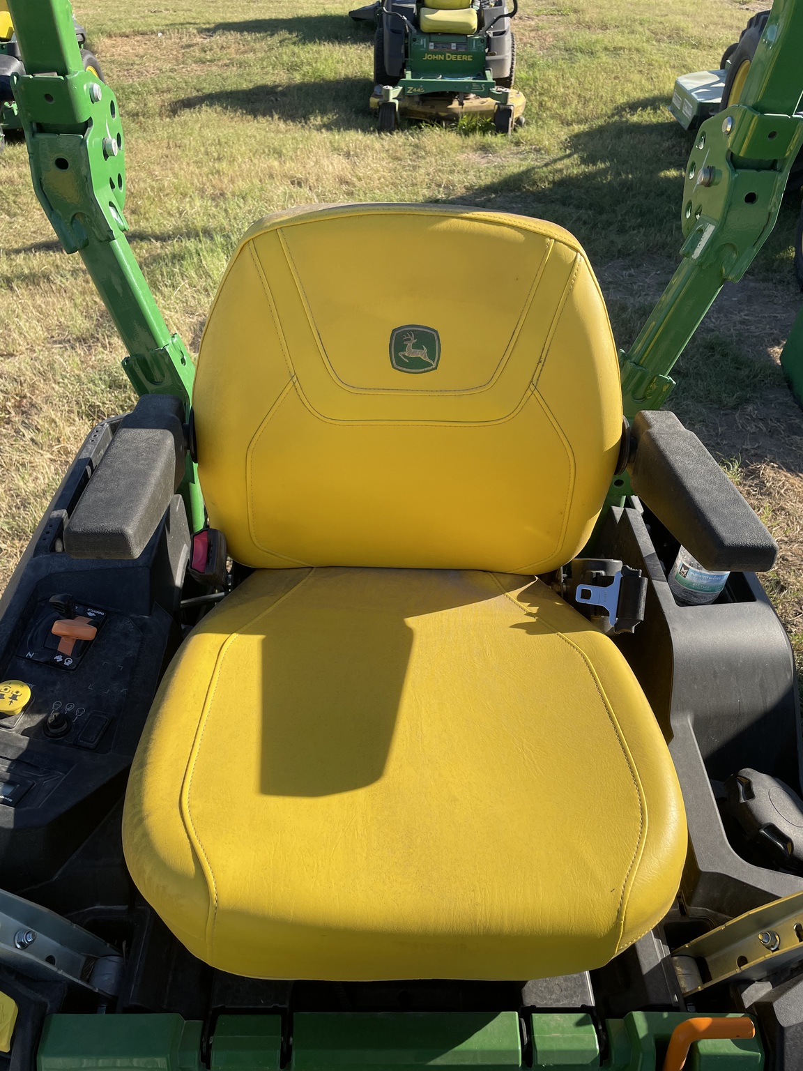 2024 John Deere Z515E Image 7