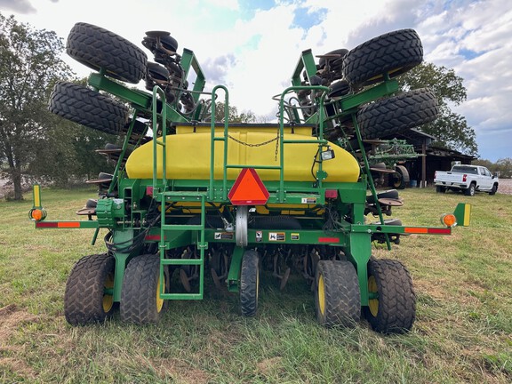 2005 John Deere 1890
