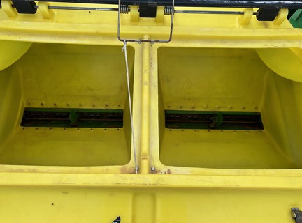 2005 John Deere 1890